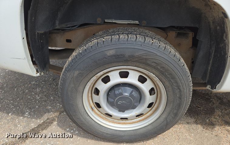 image for item EN8416 2010 Chevrolet Colorado Ext. Cab pickup truck