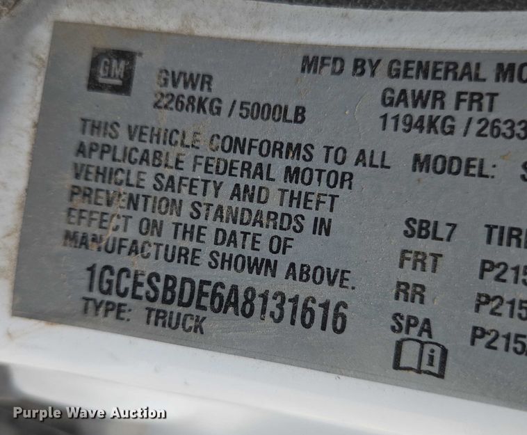 image for item EN8416 2010 Chevrolet Colorado Ext. Cab pickup truck