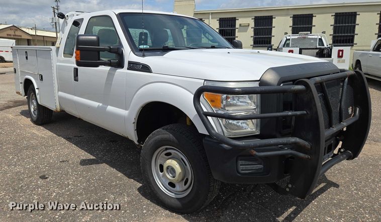 image for item EN8417 2014 Ford F250 Super Duty SuperCab utility bed pickup truck