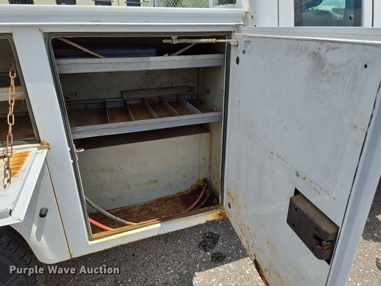 image for item EN8417 2014 Ford F250 Super Duty SuperCab utility bed pickup truck