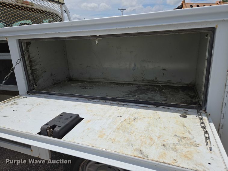 image for item EN8417 2014 Ford F250 Super Duty SuperCab utility bed pickup truck