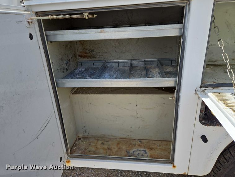 image for item EN8417 2014 Ford F250 Super Duty SuperCab utility bed pickup truck