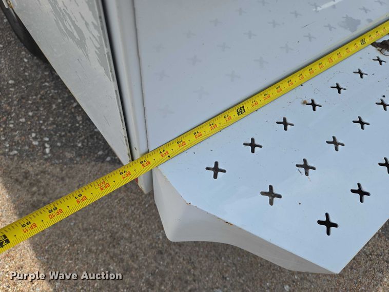 image for item EN8417 2014 Ford F250 Super Duty SuperCab utility bed pickup truck