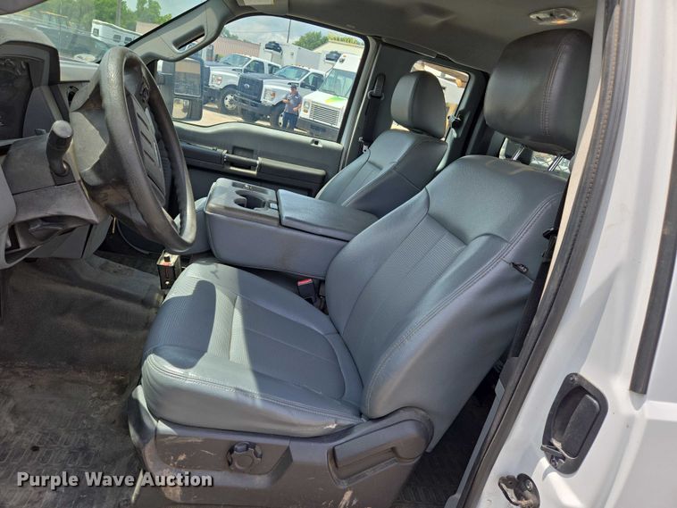 image for item EN8417 2014 Ford F250 Super Duty SuperCab utility bed pickup truck