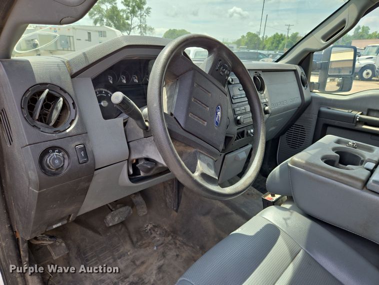 image for item EN8417 2014 Ford F250 Super Duty SuperCab utility bed pickup truck