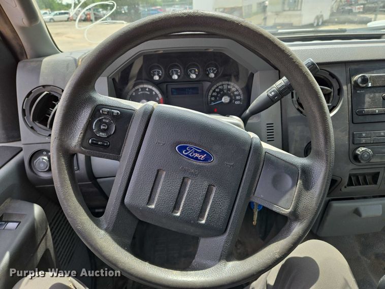 image for item EN8417 2014 Ford F250 Super Duty SuperCab utility bed pickup truck