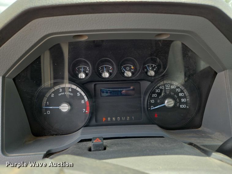 image for item EN8417 2014 Ford F250 Super Duty SuperCab utility bed pickup truck