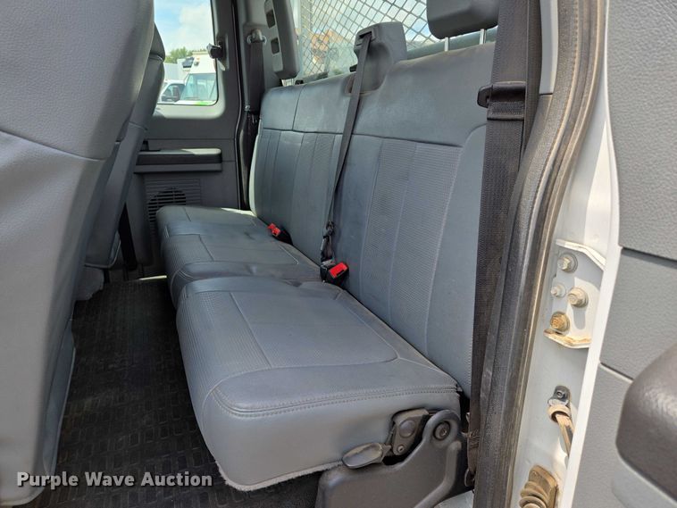 image for item EN8417 2014 Ford F250 Super Duty SuperCab utility bed pickup truck