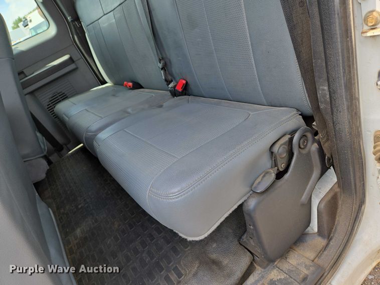 image for item EN8417 2014 Ford F250 Super Duty SuperCab utility bed pickup truck