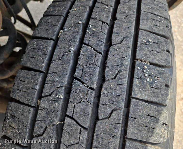 image for item EN8417 2014 Ford F250 Super Duty SuperCab utility bed pickup truck