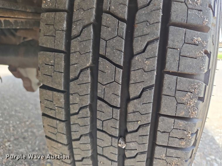 image for item EN8417 2014 Ford F250 Super Duty SuperCab utility bed pickup truck