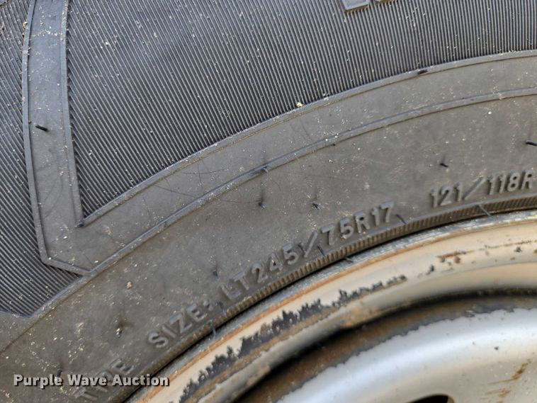 image for item EN8417 2014 Ford F250 Super Duty SuperCab utility bed pickup truck