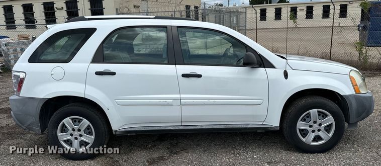 image for item EN8418 2005 Chevrolet Equinox SUV