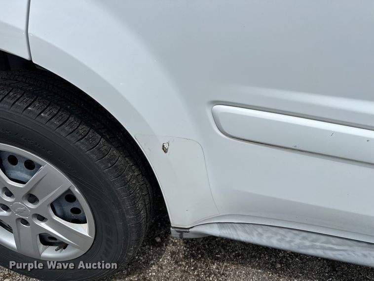 image for item EN8418 2005 Chevrolet Equinox SUV