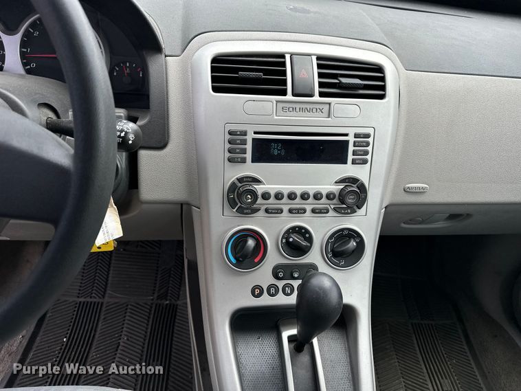 image for item EN8418 2005 Chevrolet Equinox SUV