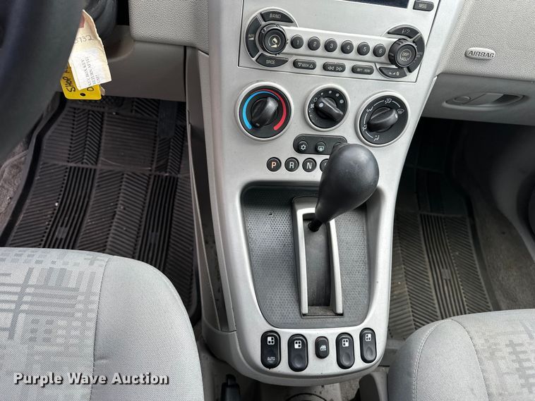 image for item EN8418 2005 Chevrolet Equinox SUV