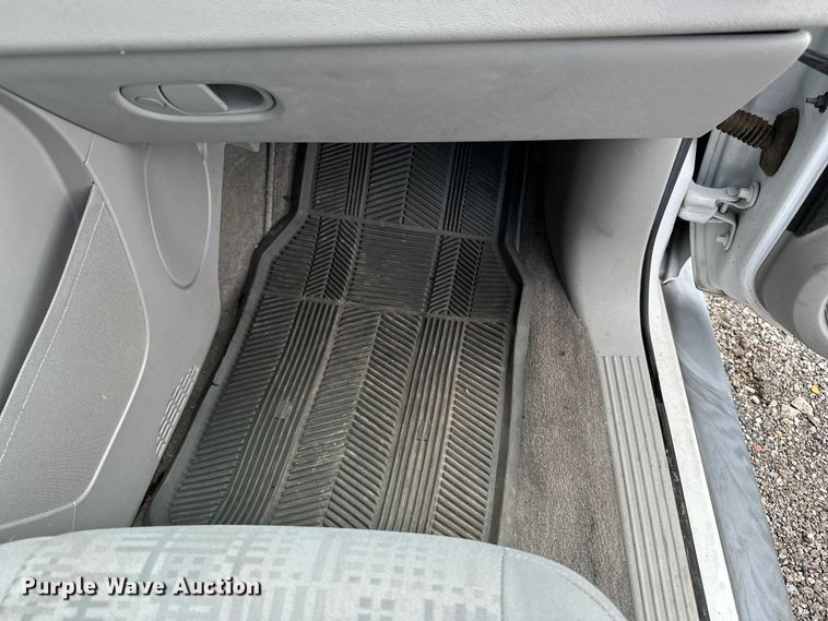 image for item EN8418 2005 Chevrolet Equinox SUV