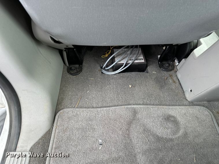 image for item EN8418 2005 Chevrolet Equinox SUV