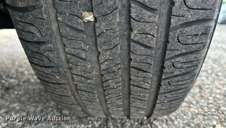 image for item EN8418 2005 Chevrolet Equinox SUV