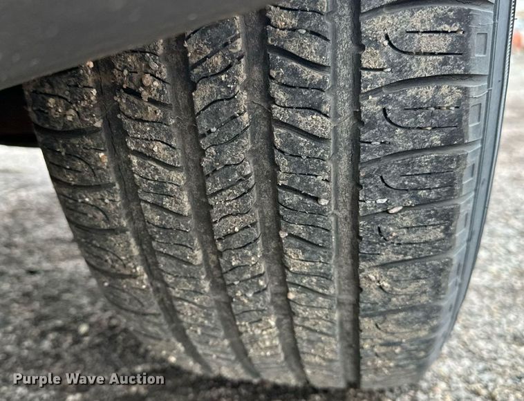 image for item EN8418 2005 Chevrolet Equinox SUV