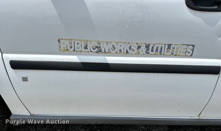 image for item EN8419 2007 Chevrolet Uplander van