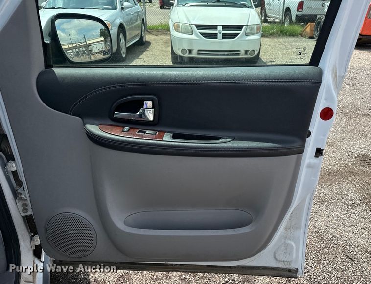 image for item EN8419 2007 Chevrolet Uplander van