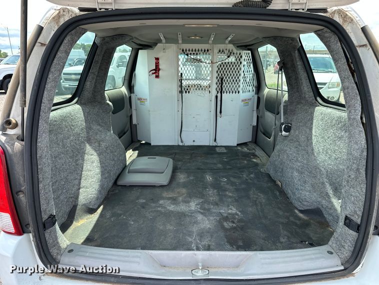 image for item EN8419 2007 Chevrolet Uplander van