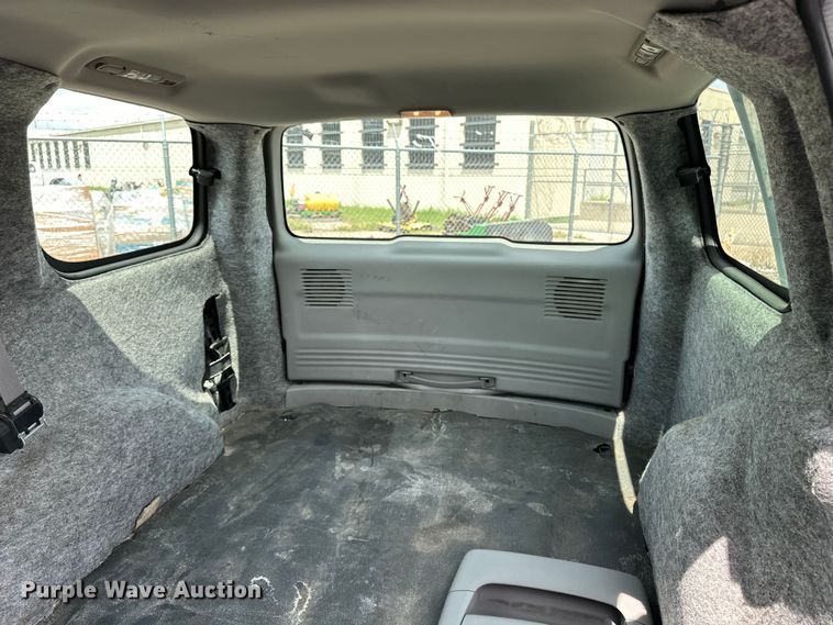 image for item EN8419 2007 Chevrolet Uplander van