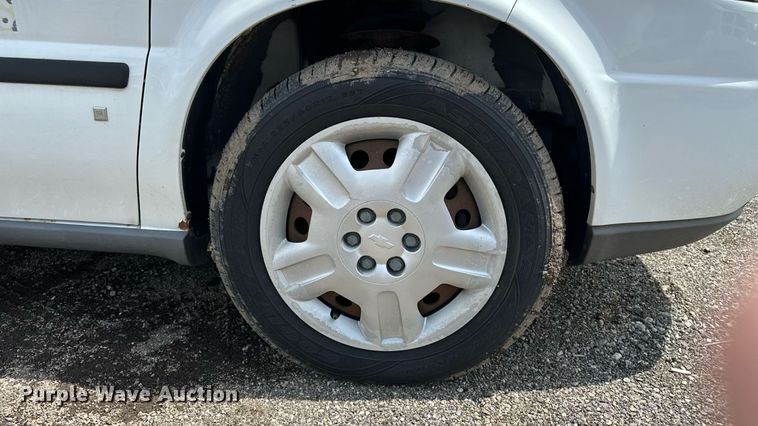 image for item EN8419 2007 Chevrolet Uplander van