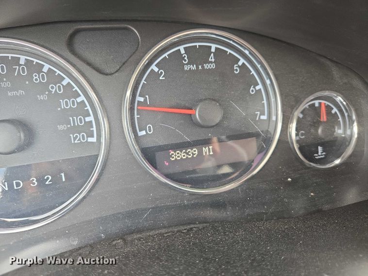 image for item EN8421 2008 Chevrolet Uplander LS van