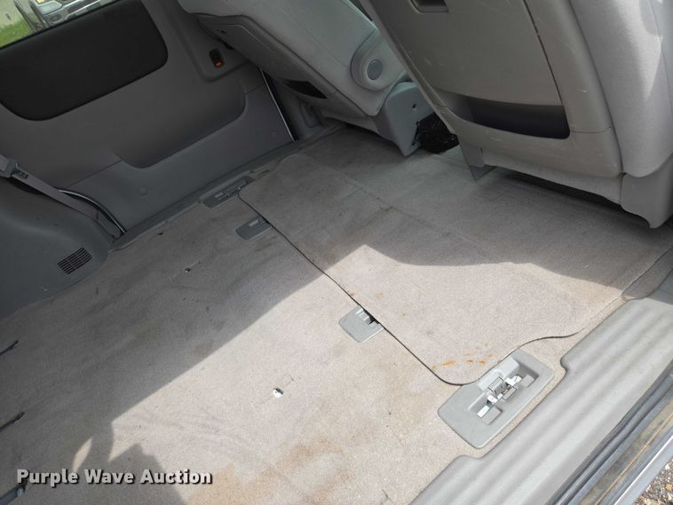 image for item EN8421 2008 Chevrolet Uplander LS van