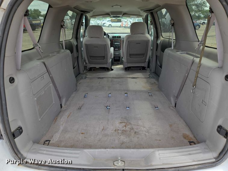 image for item EN8421 2008 Chevrolet Uplander LS van