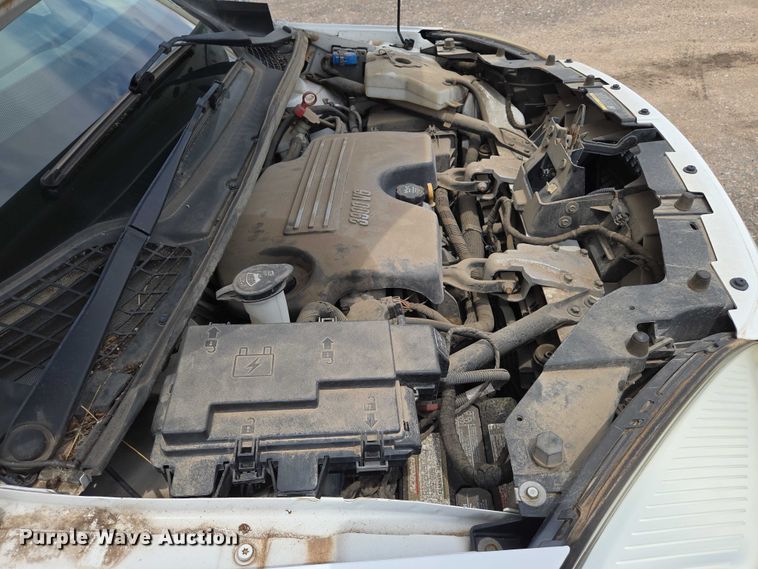 image for item EN8421 2008 Chevrolet Uplander LS van