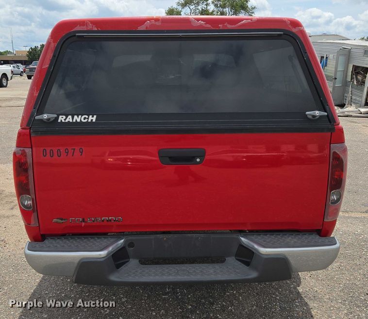 image for item EN8422 2006 Chevrolet  Colorado Crew Cab pickup truck