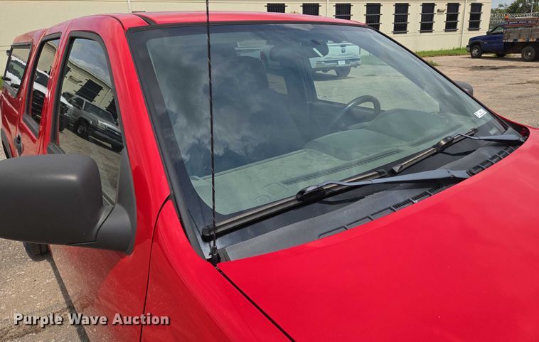 image for item EN8422 2006 Chevrolet  Colorado Crew Cab pickup truck