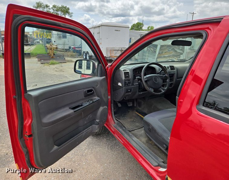 image for item EN8422 2006 Chevrolet  Colorado Crew Cab pickup truck