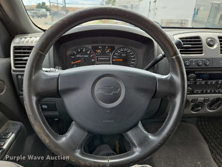 image for item EN8422 2006 Chevrolet  Colorado Crew Cab pickup truck