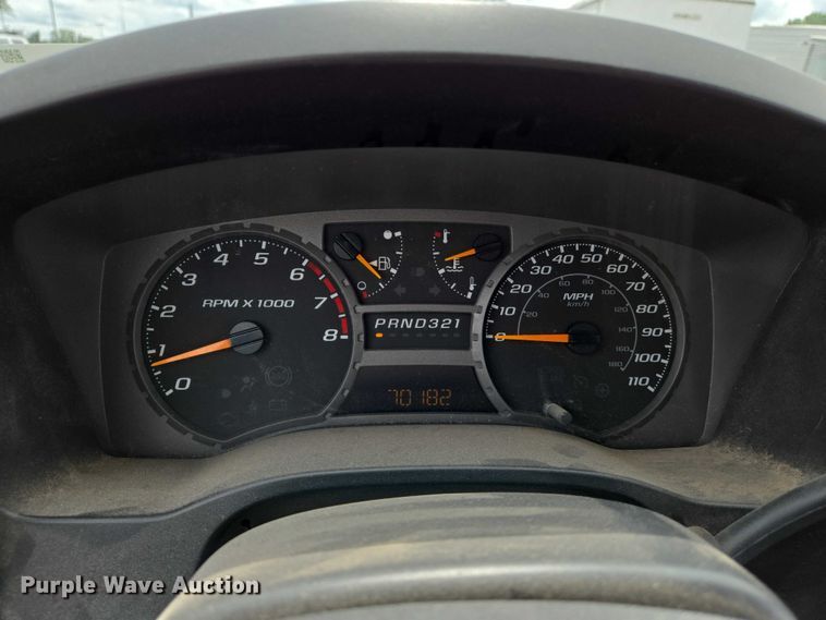 image for item EN8422 2006 Chevrolet  Colorado Crew Cab pickup truck