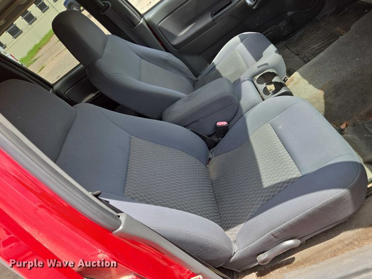 image for item EN8422 2006 Chevrolet  Colorado Crew Cab pickup truck