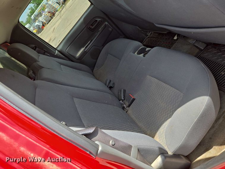 image for item EN8422 2006 Chevrolet  Colorado Crew Cab pickup truck