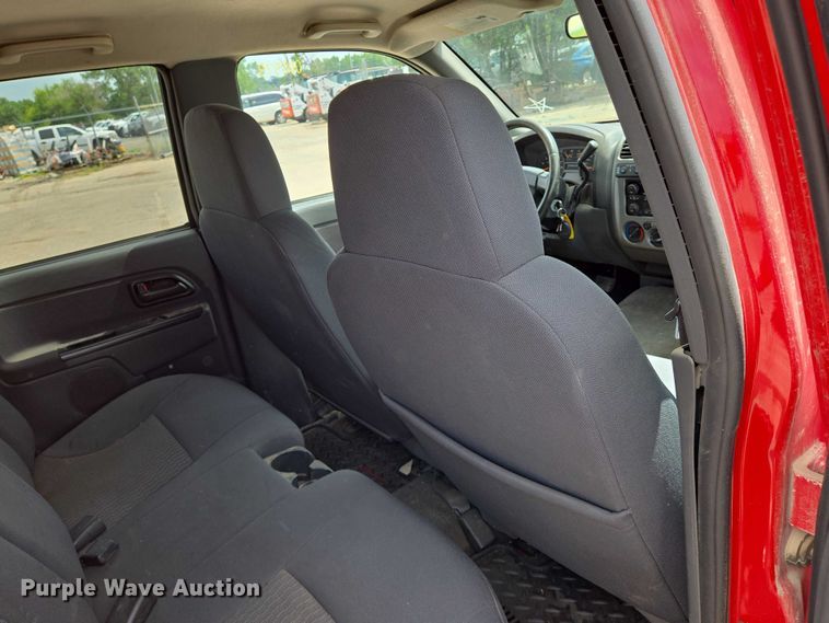 image for item EN8422 2006 Chevrolet  Colorado Crew Cab pickup truck