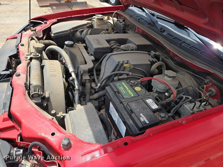 image for item EN8422 2006 Chevrolet  Colorado Crew Cab pickup truck