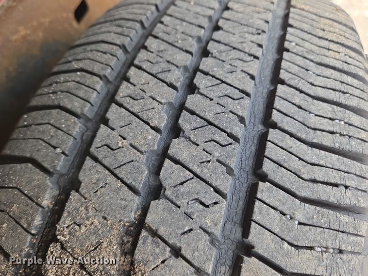 image for item EN8422 2006 Chevrolet  Colorado Crew Cab pickup truck