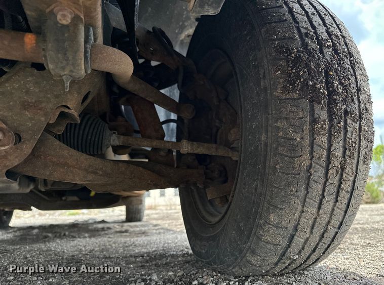 image for item EN8423 2008 Chevrolet Colorado Crew Cab pickup truck