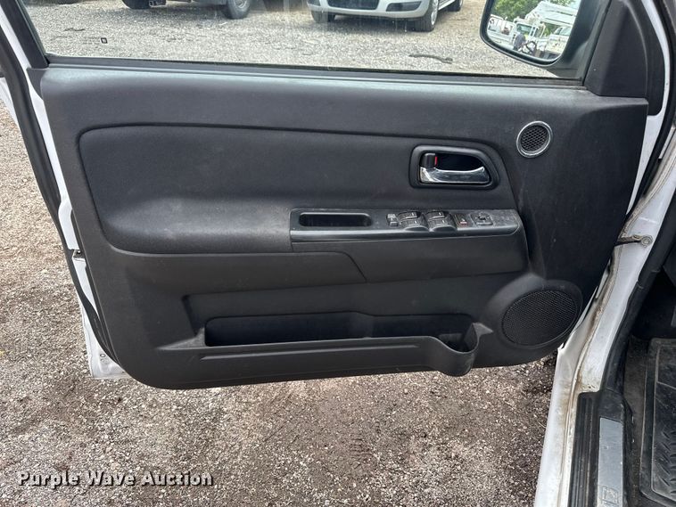 image for item EN8423 2008 Chevrolet Colorado Crew Cab pickup truck