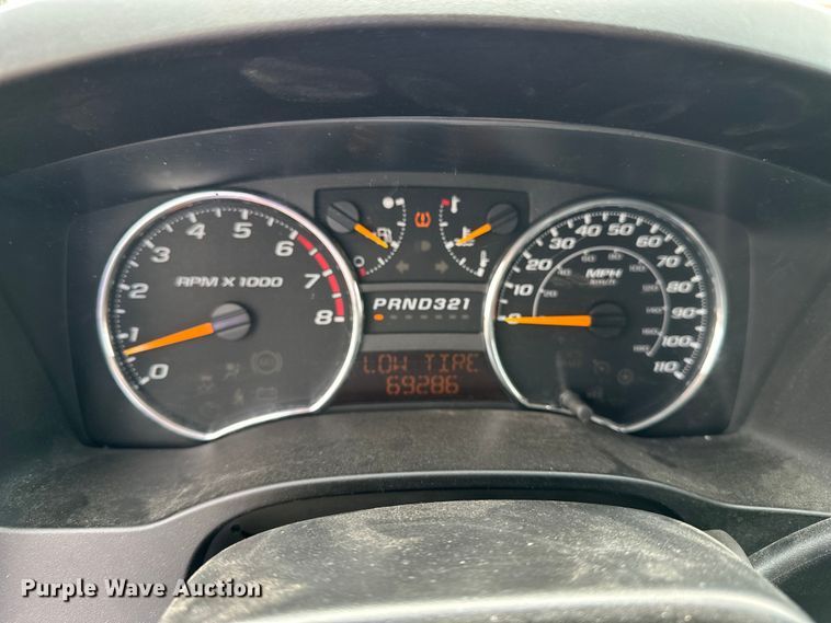 image for item EN8423 2008 Chevrolet Colorado Crew Cab pickup truck