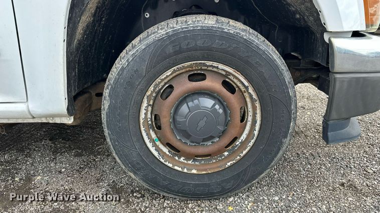 image for item EN8423 2008 Chevrolet Colorado Crew Cab pickup truck