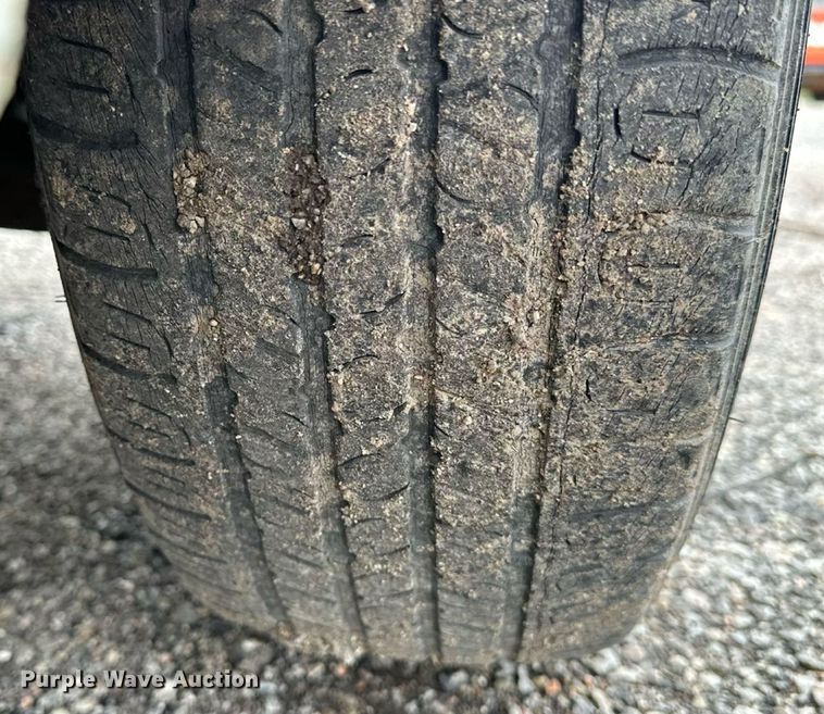 image for item EN8423 2008 Chevrolet Colorado Crew Cab pickup truck