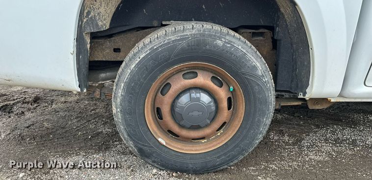 image for item EN8423 2008 Chevrolet Colorado Crew Cab pickup truck