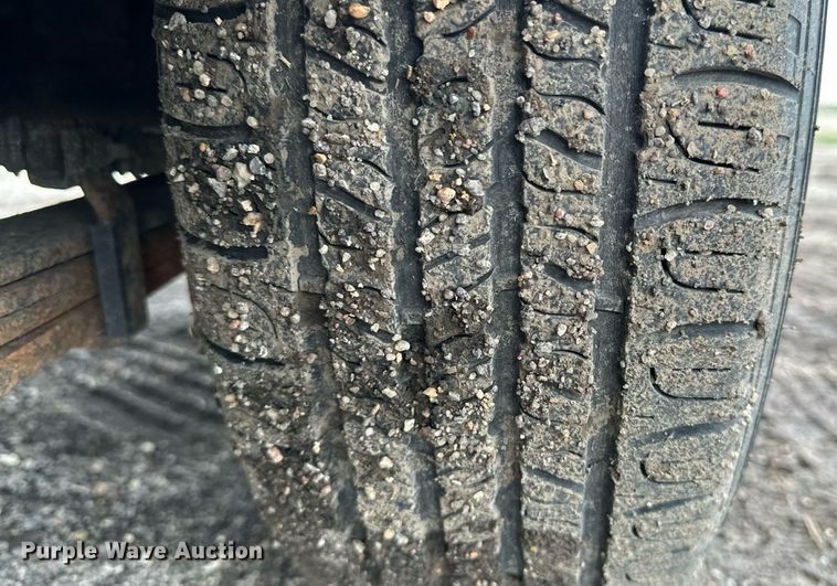 image for item EN8423 2008 Chevrolet Colorado Crew Cab pickup truck